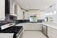 8121 145 STREET - thumbnail 11