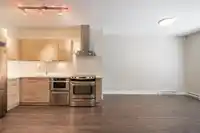 302 5811 177B STREET STREET - thumbnail 2