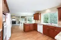 15541 58A AVENUE - thumbnail 8