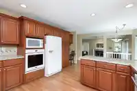 15541 58A AVENUE - thumbnail 10