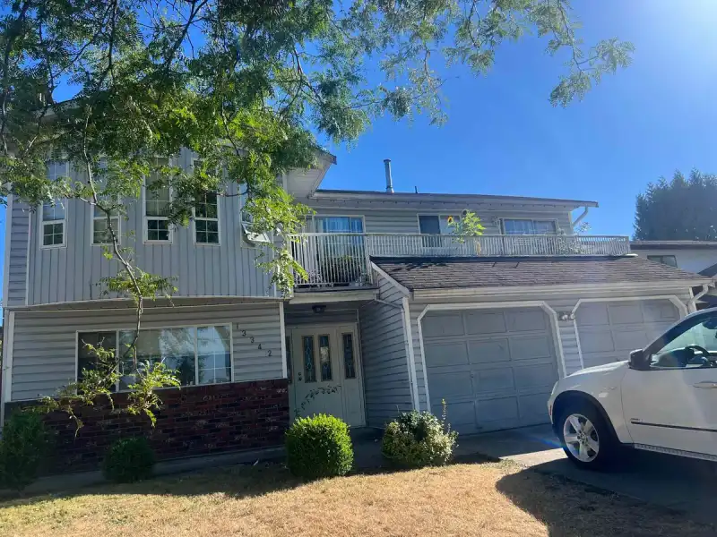 13342 79 AVENUE - photo 1 of 29