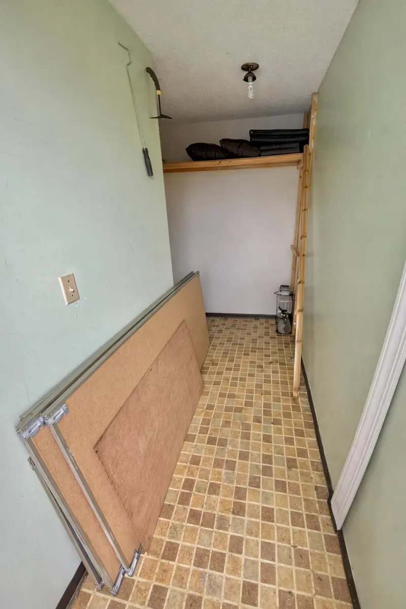 204 7165 133 STREET - photo 3 of 19