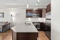 327 13321 102A AVENUE - thumbnail 5