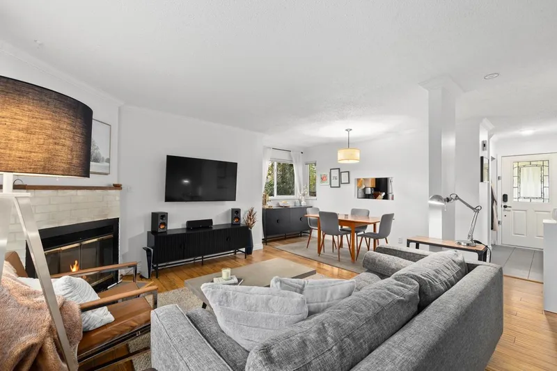 3066 SMITH AVENUE - photo 4 of 24