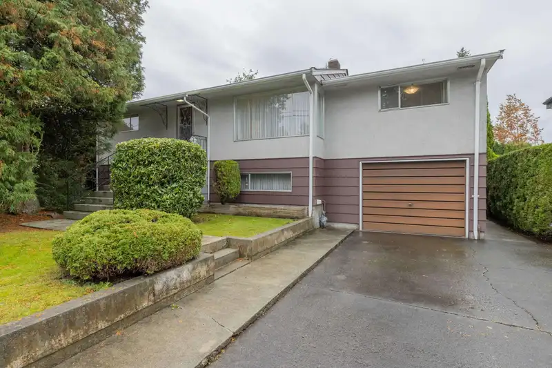 10921 142A STREET - photo 1 of 40