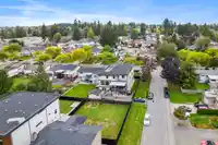 9484 126A STREET - thumbnail 37