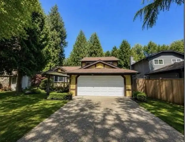 14565 91A AVENUE - photo 2 of 10