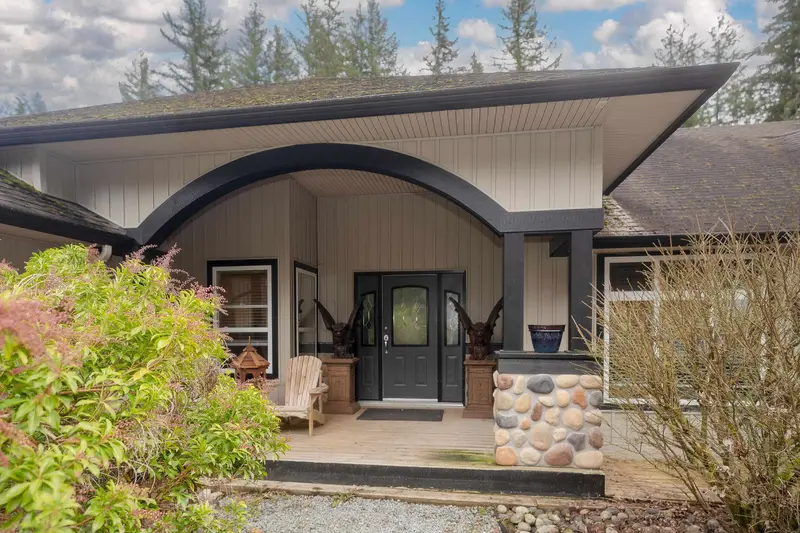 12236 POWELL STREET - photo 2 of 25