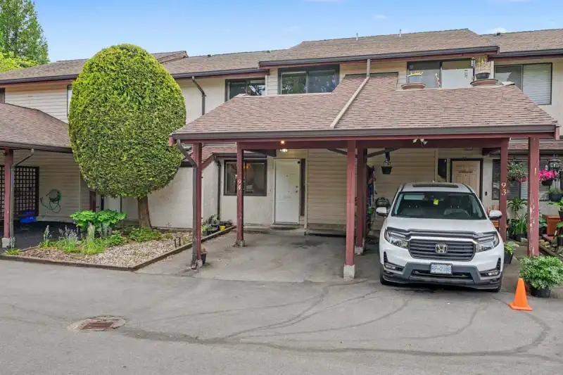 94 13880 74 AVENUE - photo 1 of 27