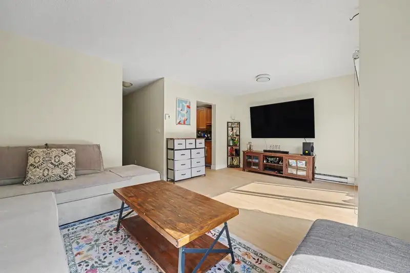 94 13880 74 AVENUE - photo 4 of 27