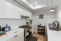 506 6285 KING GEORGE BOULEVARD - thumbnail 9