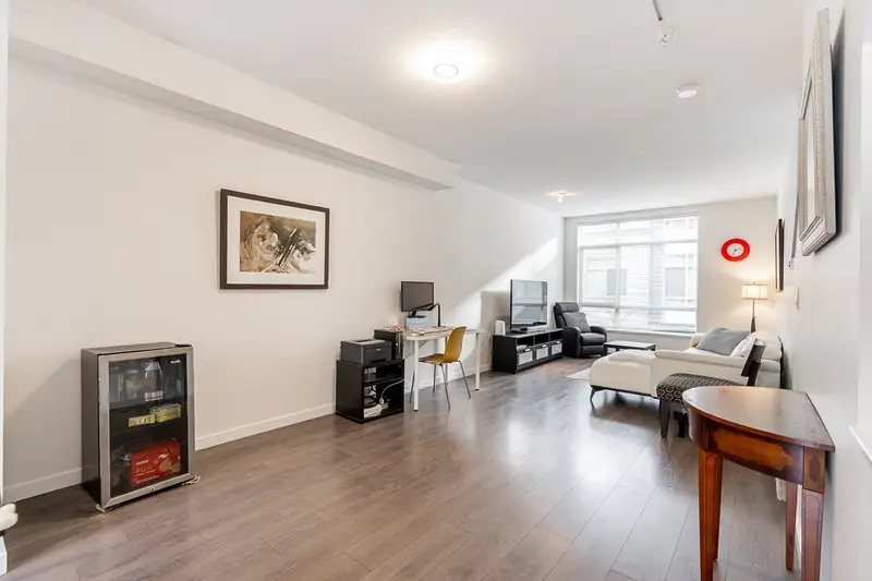 151 8473 163 AVENUE - photo 4 of 25