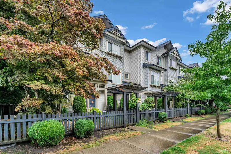 48 8418 163 STREET - photo 1 of 26