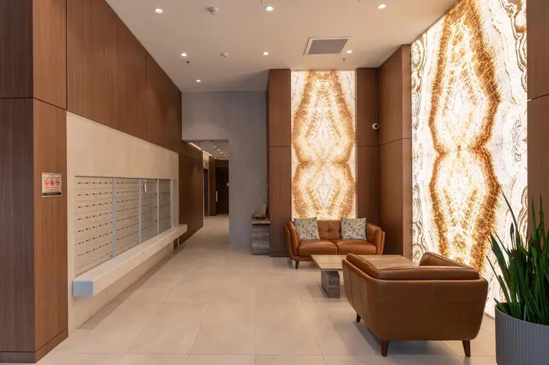 808 6633 BUSWELL STREET - photo 4 of 21