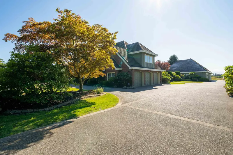 12351 GILBERT ROAD - photo 4 of 25