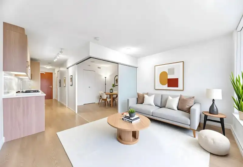 2711 13696 100 AVENUE - photo 1 of 27