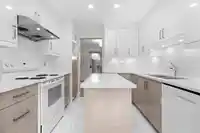 125 8655 KING GEORGE BOULEVARD - thumbnail 2