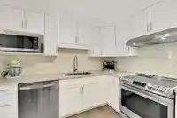 204 7151 121 STREET - thumbnail 10