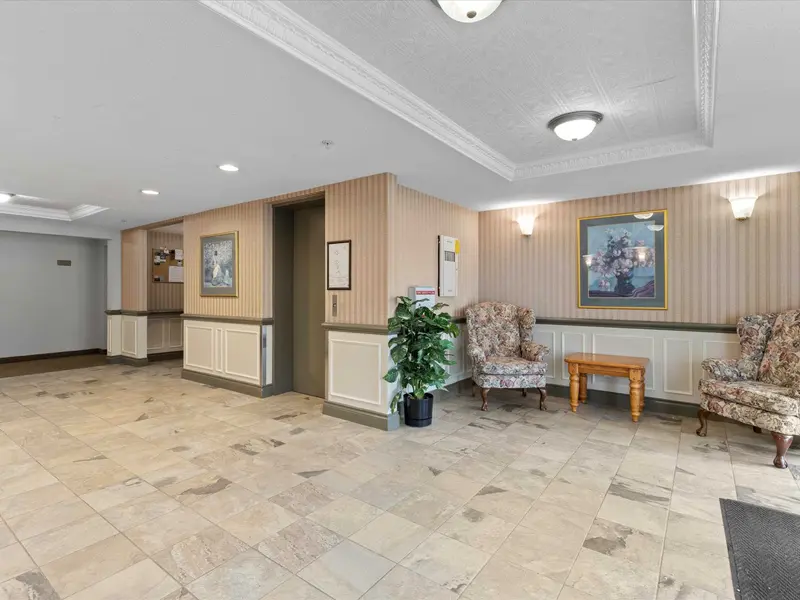 210 27358 32 AVENUE - photo 4 of 25