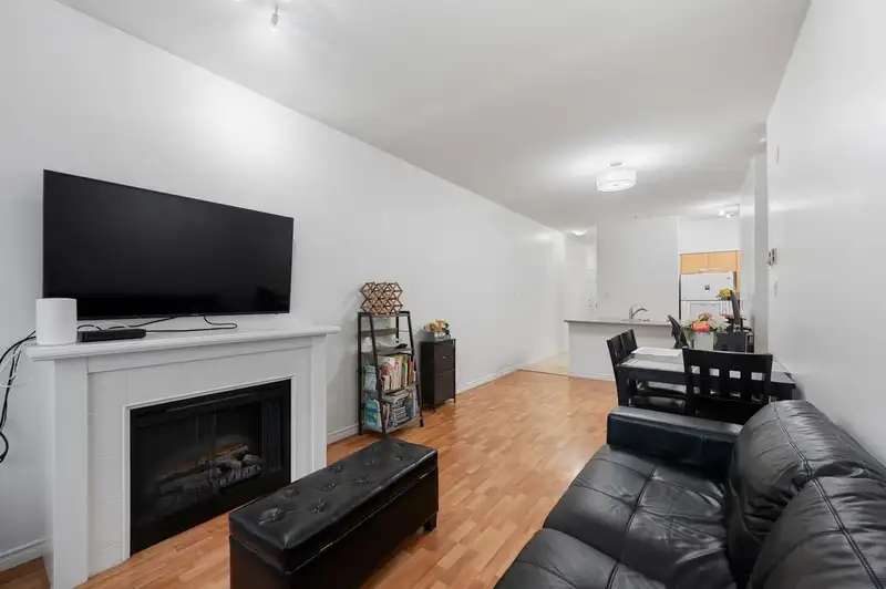 401 14859 100 AVENUE - photo 1 of 32