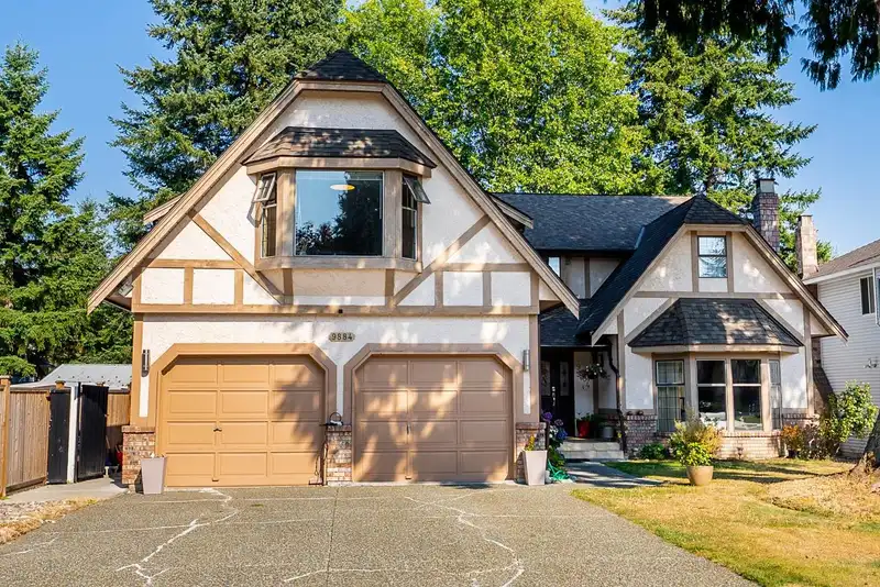 9884 158A STREET - photo 2 of 39