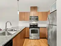 224 9655 KING GEORGE BOULEVARD - thumbnail 5