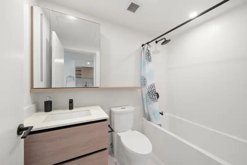 2912 10448 UNIVERSITY DRIVE - photo 4 of 26