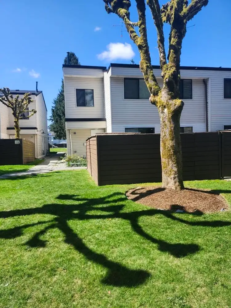 121 14159 104 AVENUE - photo 2 of 36