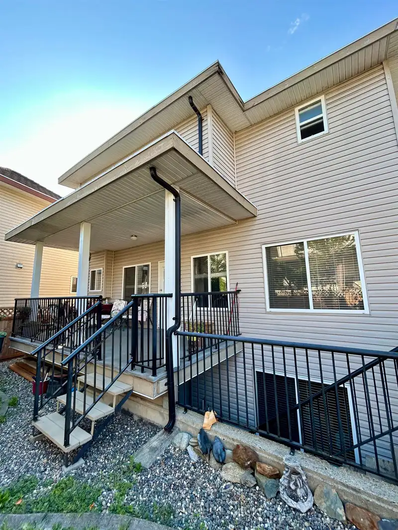 7870 146TH STREET - photo 2 of 5