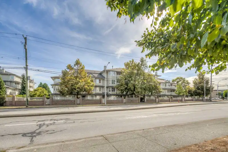 208 12160 80 AVENUE - photo 1 of 1