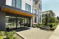 215 15825 85 AVENUE - thumbnail 1