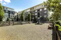 215 15825 85 AVENUE - thumbnail 25