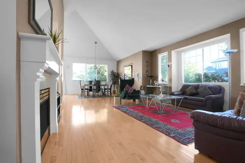 7508 146 STREET - photo 3 of 39