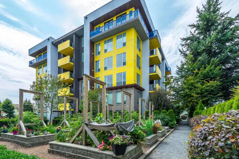 307 2555 WARE STREET - photo 3 of 25