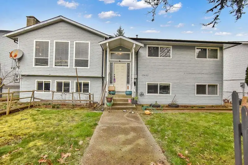 12845 64 AVENUE - photo 2 of 22