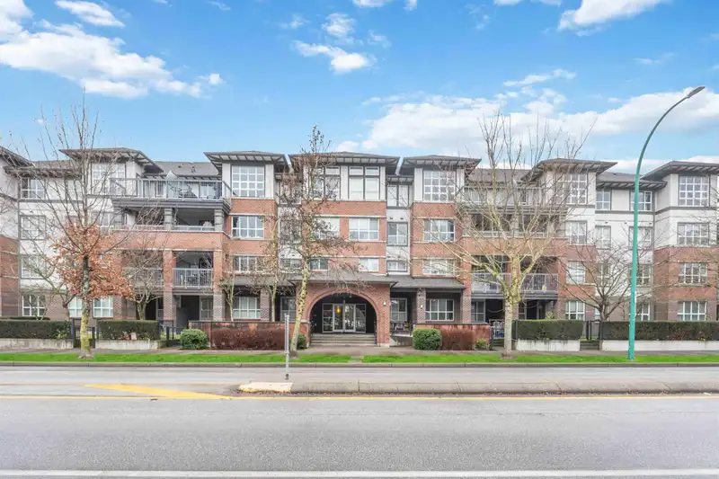 110 18755 68 AVENUE - photo 1 of 27