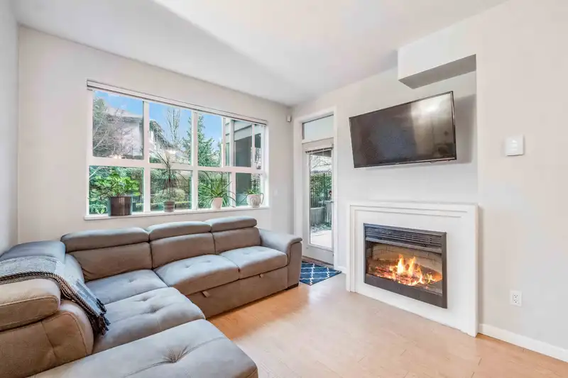 110 18755 68 AVENUE - photo 3 of 27