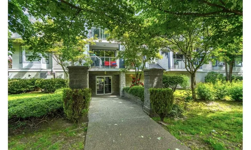 210 20177 54A AVENUE - photo 1 of 25