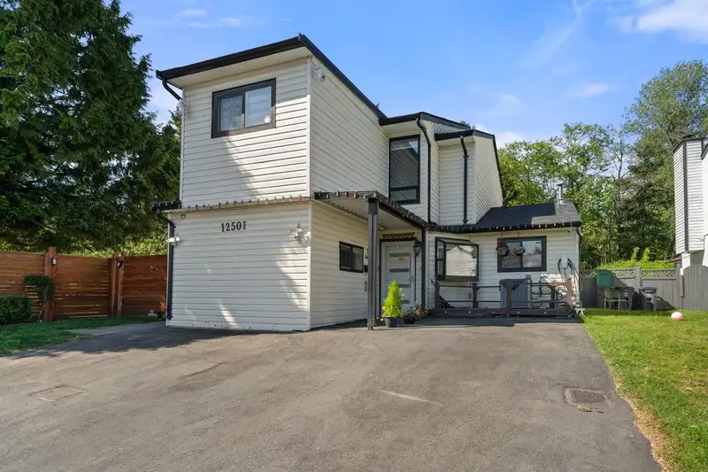 12501 76A AVENUE - photo 1 of 40