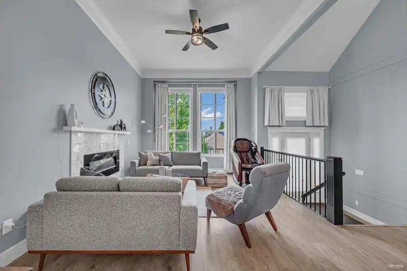 15386 SEQUOIA DRIVE - photo 3 of 40