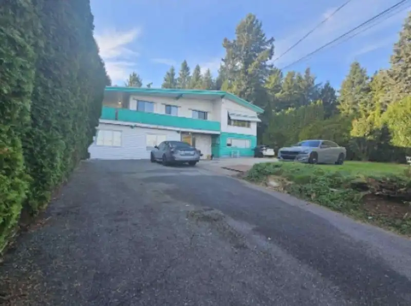 5515 148 STREET - photo 1 of 13