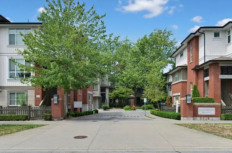 64 8355 164 STREET - photo 2 of 34