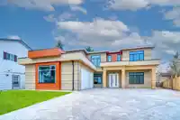 5839 185A STREET - thumbnail 1
