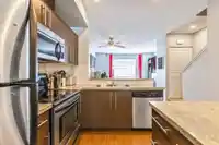 19 18211 70 AVENUE - thumbnail 9