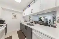 313 10533 UNIVERSITY DRIVE - thumbnail 14