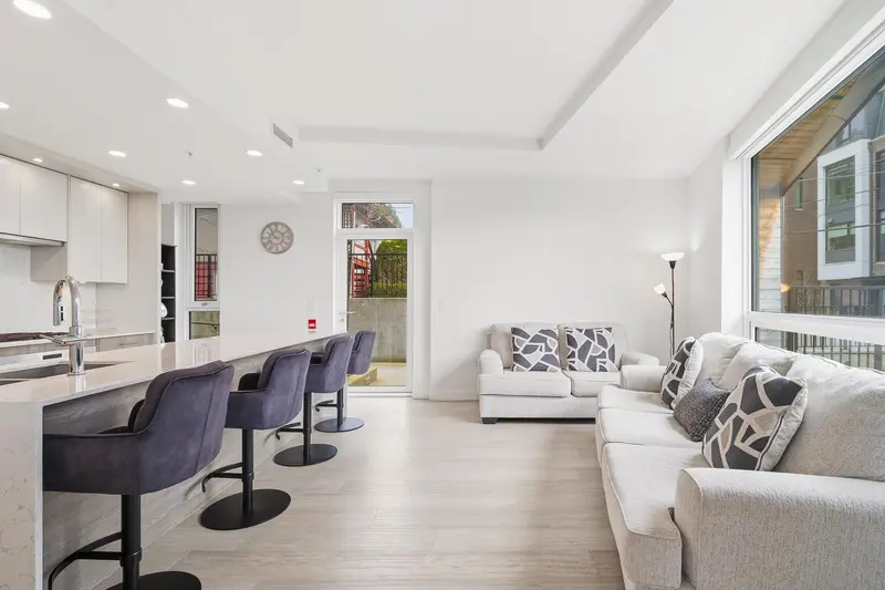 103 7638 CAMBIE STREET - photo 2 of 19