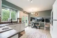 5916 182A STREET - thumbnail 10