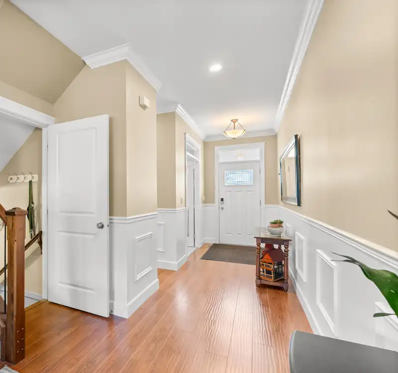 17919 71 AVENUE - photo 4 of 33