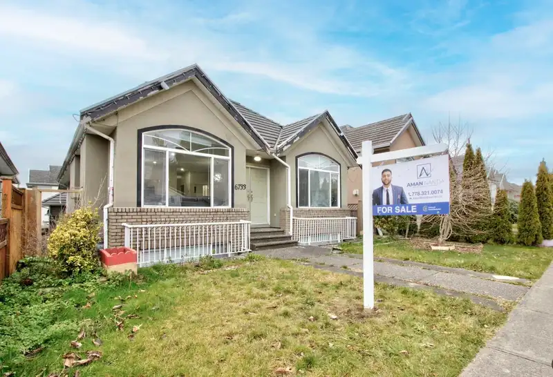 6733 128 STREET - photo 1 of 30