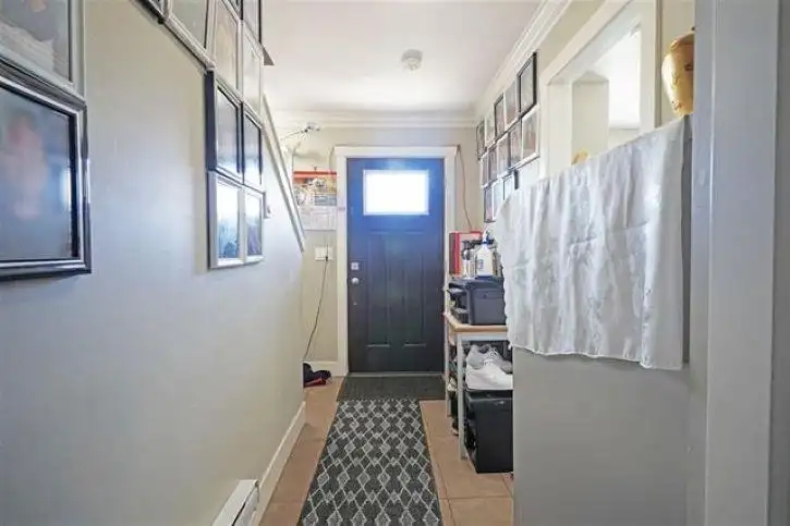 50 14285 64 AVENUE - photo 3 of 39